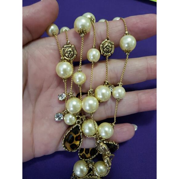 Betsey Johnson Multi Strand Necklace Faux Pearl Leopard Rose Statement Gold Tone - Picture 7 of 7